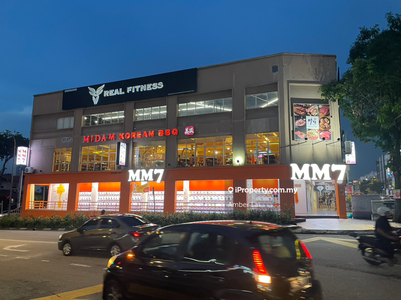 For Rent - 3 Storey Corner Shop