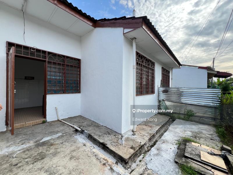 Rumah Berangkai 1 Tingkat untuk Dijual di Taman Teratai, Serendah oleh Edward Kong - iProperty.com.my