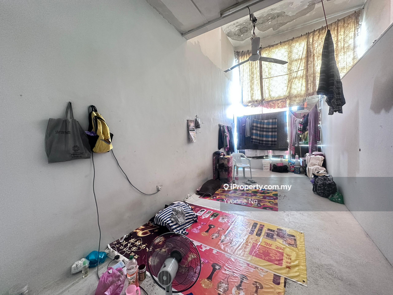 Shop-Office for Sale in Mutiara Mas 3 Storey Shophouse, Skudai by Yvonne Ng - iProperty.com.my