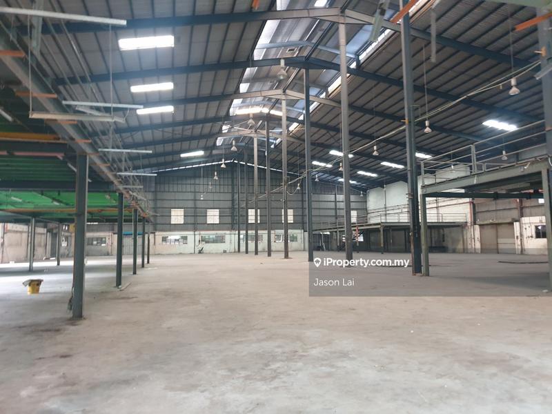 For Sale - Bungalow Factory lot in Rawang Perdana industrial Jalan Ipoh Batu 18