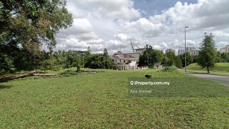 Bungalow Land for Sale in Presint 8, Presint 8 by Aziz Ahmad - iProperty.com.my