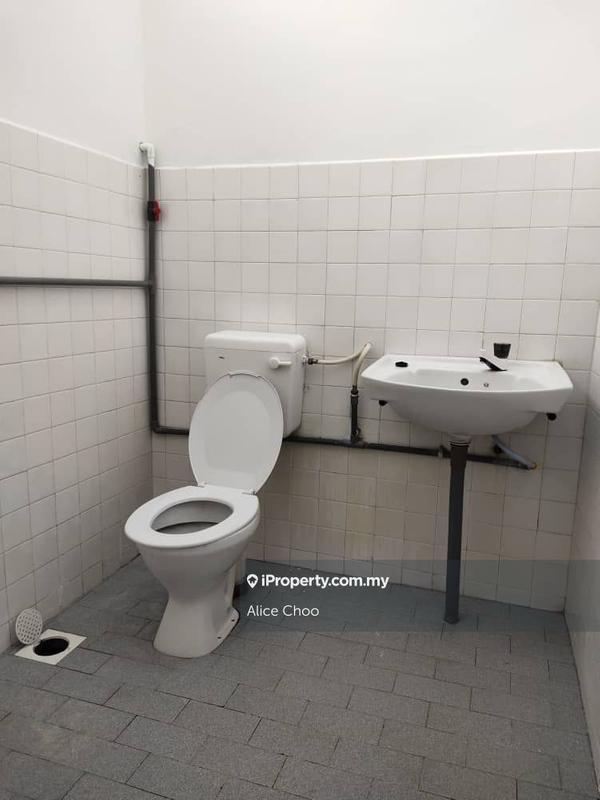 Rumah Teres 2-Tingkat untuk Dijual di Taman Kluang Barat, Kluang, Johor, Kluang oleh Alice Choo - iProperty.com.my