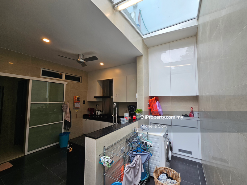 Rumah Berkembar untuk Dijual di Batu 9, Cheras oleh Michelle Siow - iProperty.com.my