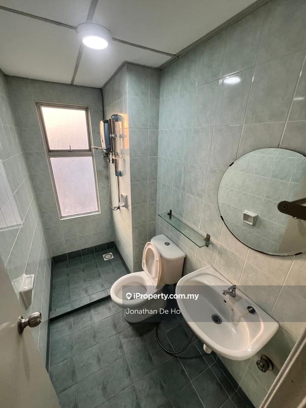 Kondominium untuk Dijual di D'Aman Ria Condominium oleh Jonathan De Ho - iProperty.com.my