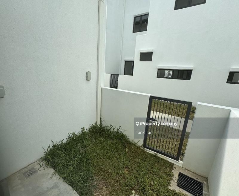 Terraced House for Sale in Bandar Gamuda Cove, Dengkil by Tank Tan - iProperty.com.my