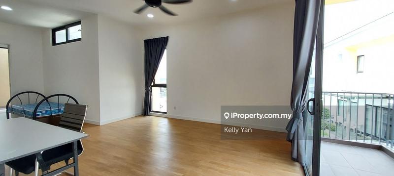 Rumah Berkembar untuk Dijual di Bandar Sungai Long, Selangor oleh Kelly Yan Kai Lit - iProperty.com.my