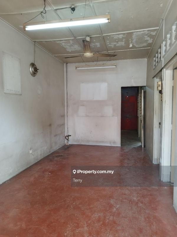 1-storey Terraced House untuk Dijual di Petaling Jaya, Selangor oleh Terry - iProperty.com.my