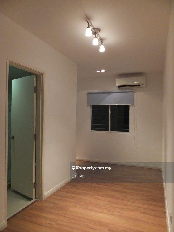 Rumah Teres 3-Tingkat untuk Dijual di Meadow Lakefield Sungai Besi, Sungai Besi oleh L.T TAN - iProperty.com.my