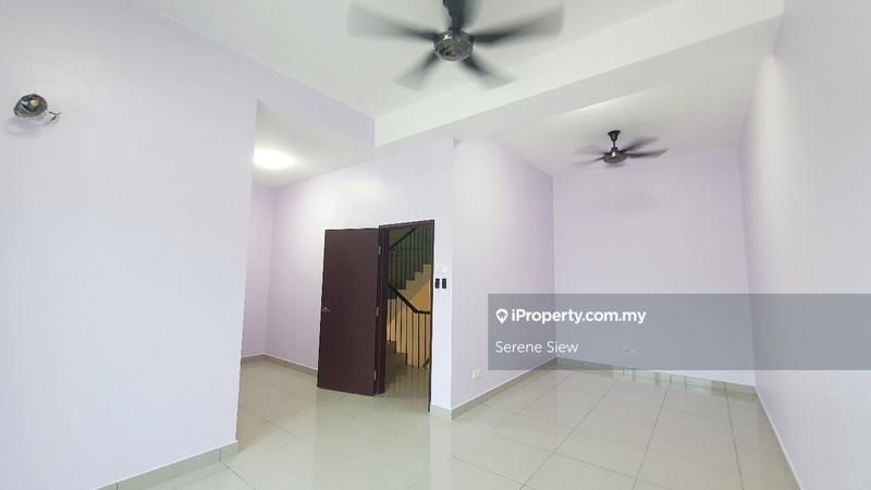 Rumah Berangkai 3 Tingkat untuk Dijual di Taman Putra Prima, Puchong oleh Serene Siew - iProperty.com.my