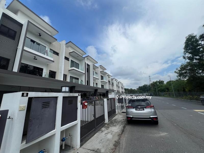 Rumah Bandar untuk Dijual di SALAK TINGGI, Sepang oleh John Lee - iProperty.com.my