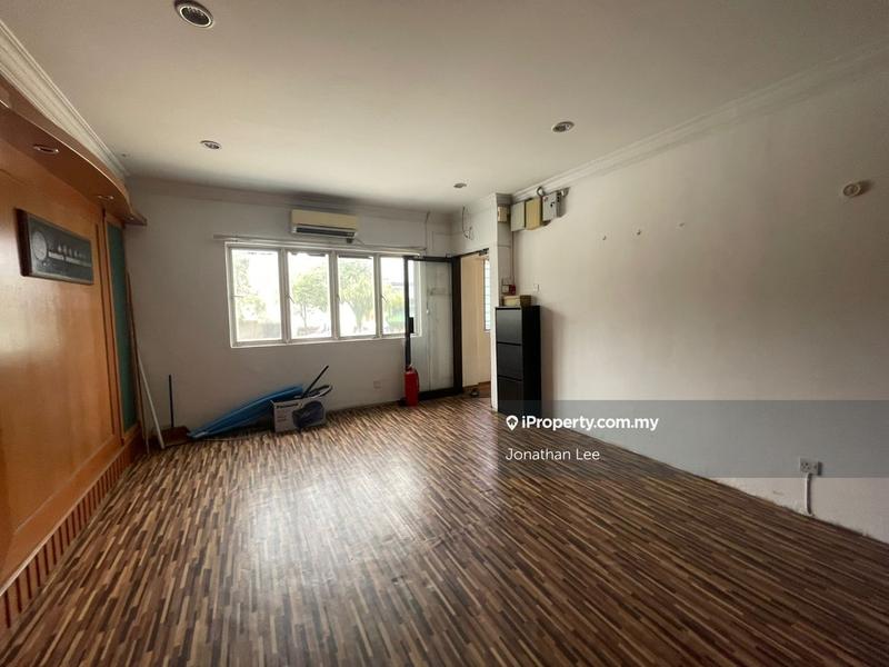 Kilang Berkembar untuk Dijual di Taman Perindustrian Puchong, Puchong oleh Jonathan Lee - iProperty.com.my