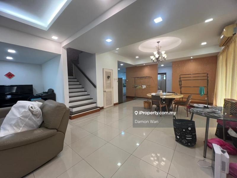 Rumah Berkembar untuk Dijual di Suria Residence oleh Damon Wan - iProperty.com.my