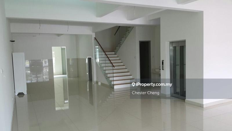 3-storey Terraced House for Sale in Jalan Barat @ D'Island Residence, Puchong, Puchong by Chester Cheng - iProperty.com.my