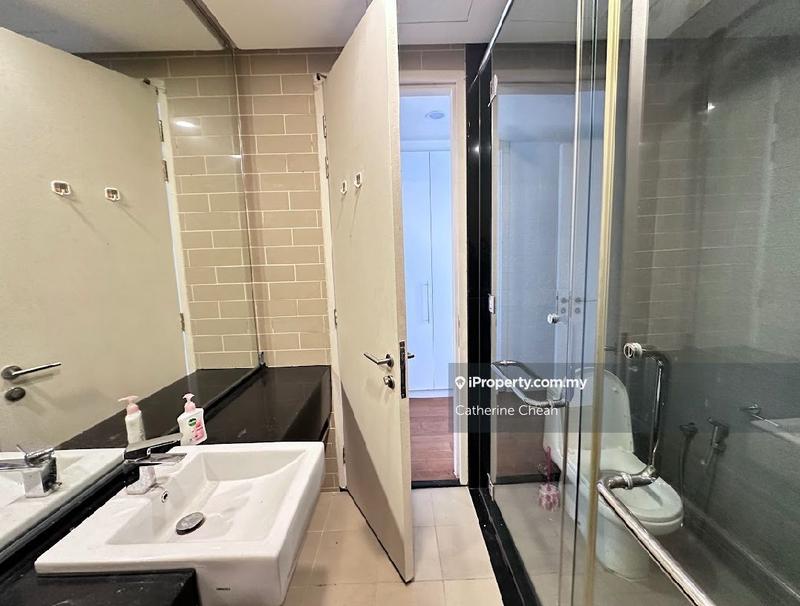 For Sale - 6 CapSquare