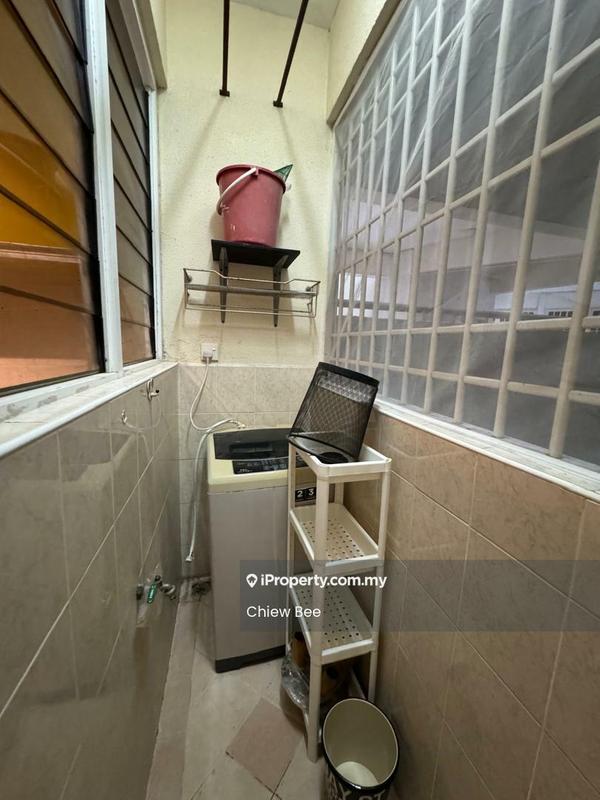 Condominium for Rent in Gurney Park Condominium by Chiew Bee - Balcony - iProperty.com.my