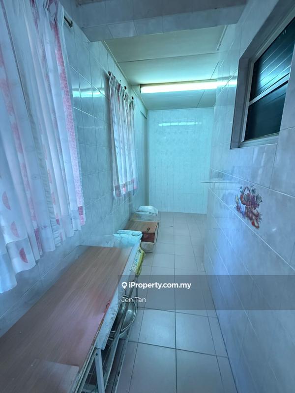 Rumah Berangkai 2 Tingkat untuk Dijual di Bukit Jelutong, Shah Alam oleh Jen Tan - iProperty.com.my