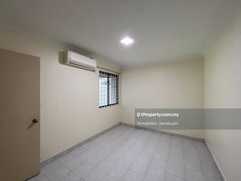 Rumah Pangsa untuk Disewa di Pangsapuri PKNS oleh Norashikin Jamaludin - iProperty.com.my