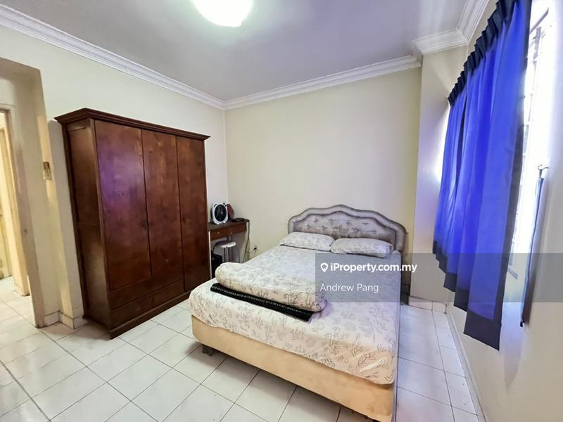 For Rent - D'aman Crimson