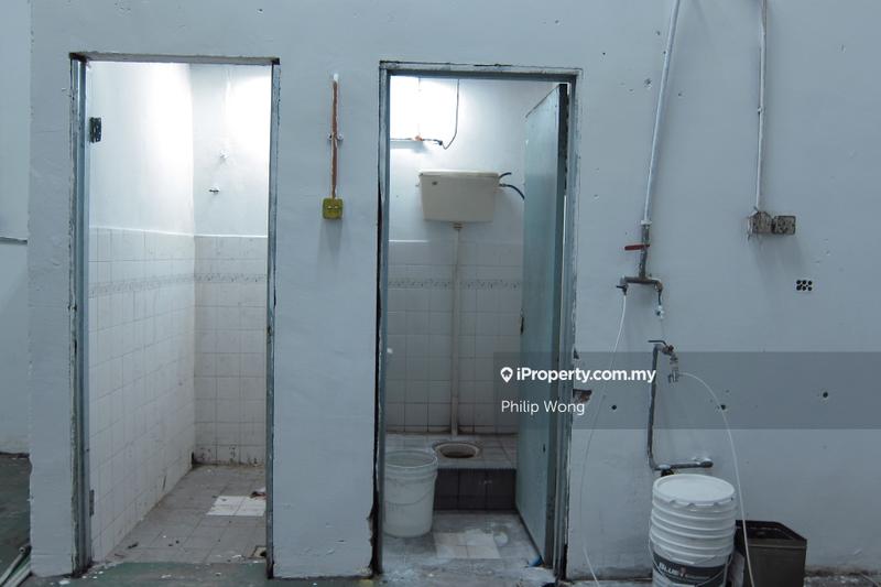 Terrace Factory for Sale in Taman Perindustrian Bukit Serdang, Seri Kembangan by Philip Wong - iProperty.com.my