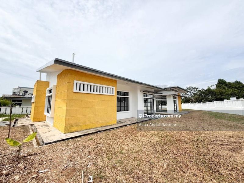 Bungalow House for Sale in Bandar Baru Enstek, Bandar Enstek by Asna Abdul Rahman - iProperty.com.my