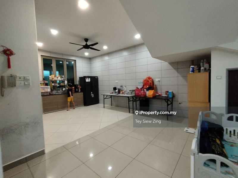 Semi-Detached House for Sale in Taman Bukit Serdang, Seri Kembangan by Tey Siew Zing - iProperty.com.my