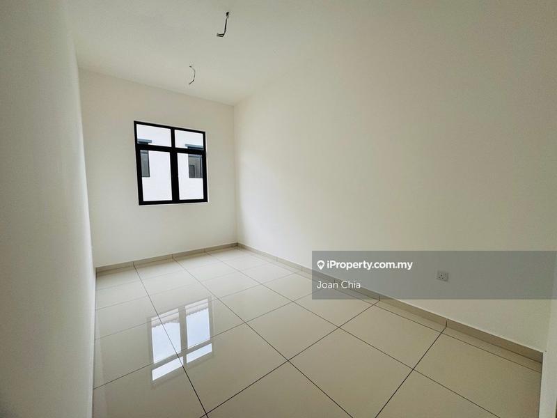 Rumah Teres 2-Tingkat untuk Dijual di Austin Crest, Johor Bahru oleh Joan Chia - iProperty.com.my