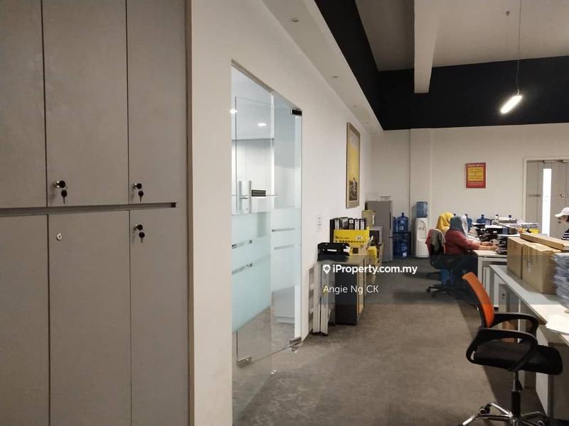 Kilang Berkembar untuk Dijual di Seksyen 51, Petaling Jaya oleh Angie Ng CK - iProperty.com.my