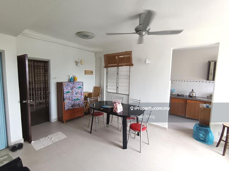 Kondominium untuk Dijual di Azuria Condominium oleh Michael Khng - iProperty.com.my