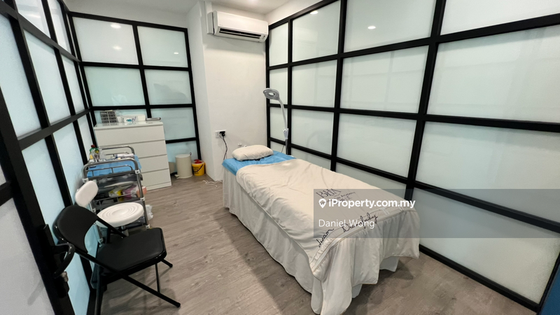 Pejabat untuk Dijual di Mont Kiara, Kuala Lumpur oleh Daniel Wong - iProperty.com.my