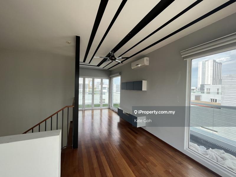 Bungalow House untuk Dijual di Lakefront Villa, Cyberjaya oleh Kate Goh - iProperty.com.my
