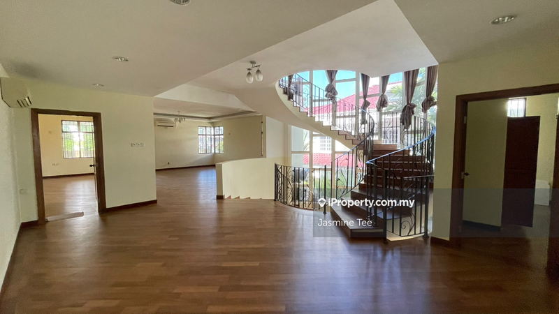 Bungalow House for Sale in Renovated with swimming pool, Ampang Utama(Ampang, Ampang by Jasmine Tee - iProperty.com.my