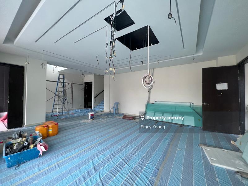 Rumah Berkembar untuk Dijual di Wira Heights, Bandar Sungai Long oleh Stacy Young - iProperty.com.my