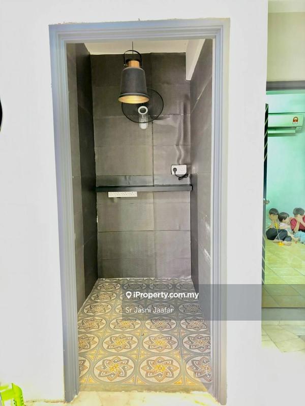 Apartment for Sale in Pangsapuri Cemara by Sr Jasni Jaafar - iProperty.com.my