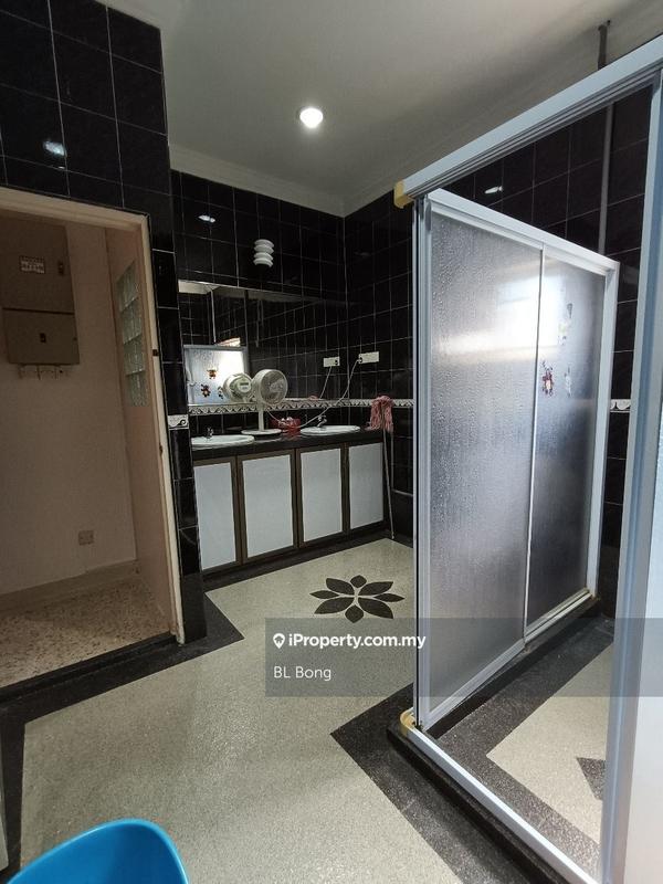Semi-Detached House for Sale in Ong Kim Wee, Melaka City by BL Bong - iProperty.com.my