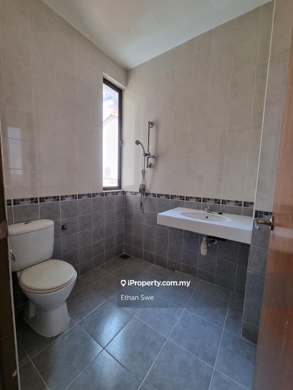 Bungalow House for Sale in Bukit Rahman Putra, Sungai Buloh by Ethan Swe - iProperty.com.my