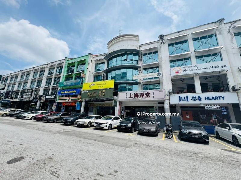 For Sale - RARE UNIT | MAINROAD FRONTAGE | PRIME LOCATION | BANDAR PUTERI PUCHONG SHOP
