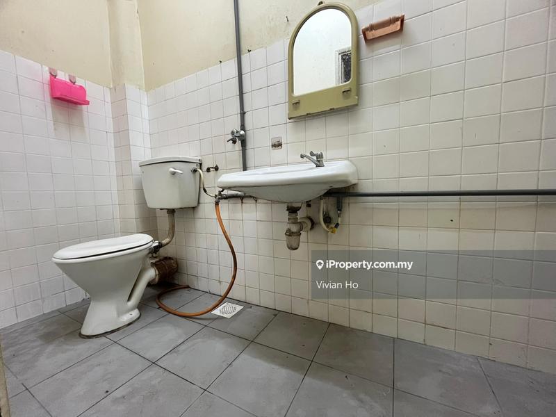 Rumah Berangkai 2 Tingkat untuk Dijual di Kampung Gombak Indah, Batu Caves oleh Vivian Ho - iProperty.com.my