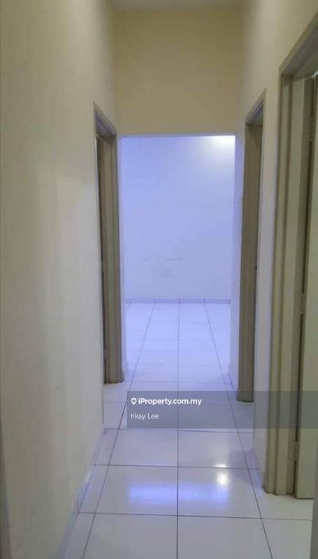 Service Residence for Sale in Jentayu Residensi @ Tampoi by Kkay Lee - iProperty.com.my