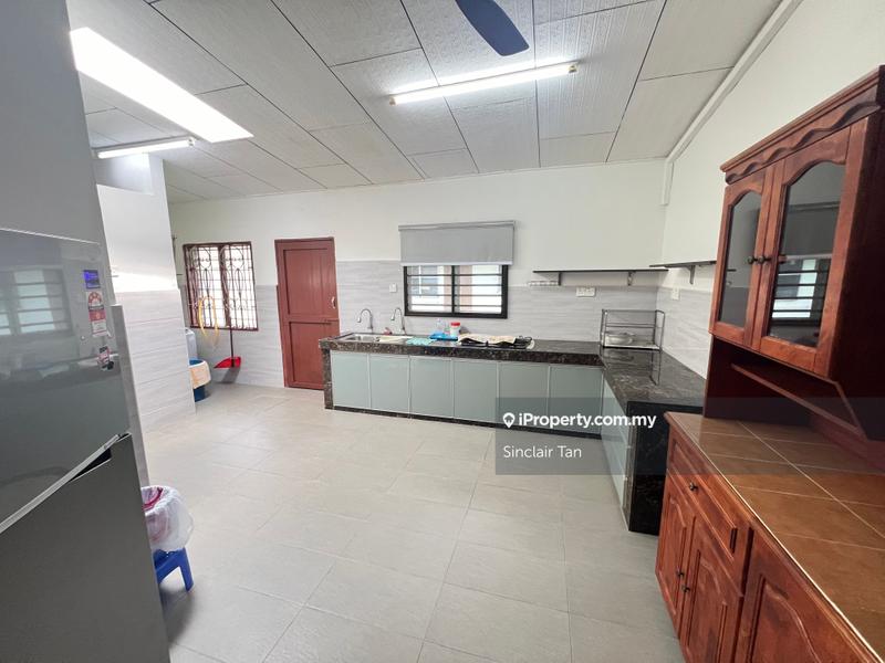 Rumah Berangkai 1 Tingkat untuk Dijual di Bukit Beruang, Bukit Baru oleh Geoffery Wee - iProperty.com.my