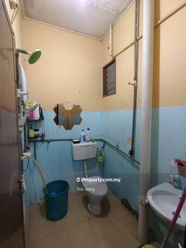 Flat for Sale in Taman Bukit Rawang Jaya by Tris Jong - iProperty.com.my