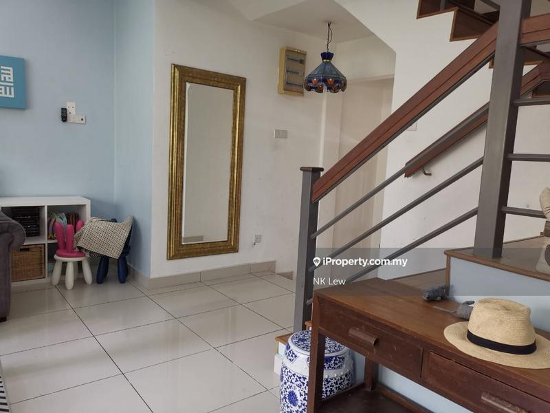 Kondominium untuk Dijual di Bayan Villa, Seri Kembangan oleh NK Lew - iProperty.com.my