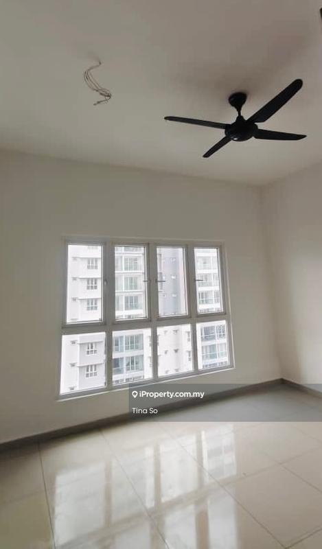 Service Residence for Sale in Seasons Amara Larkin by Tina So - Living Room - iProperty.com.my