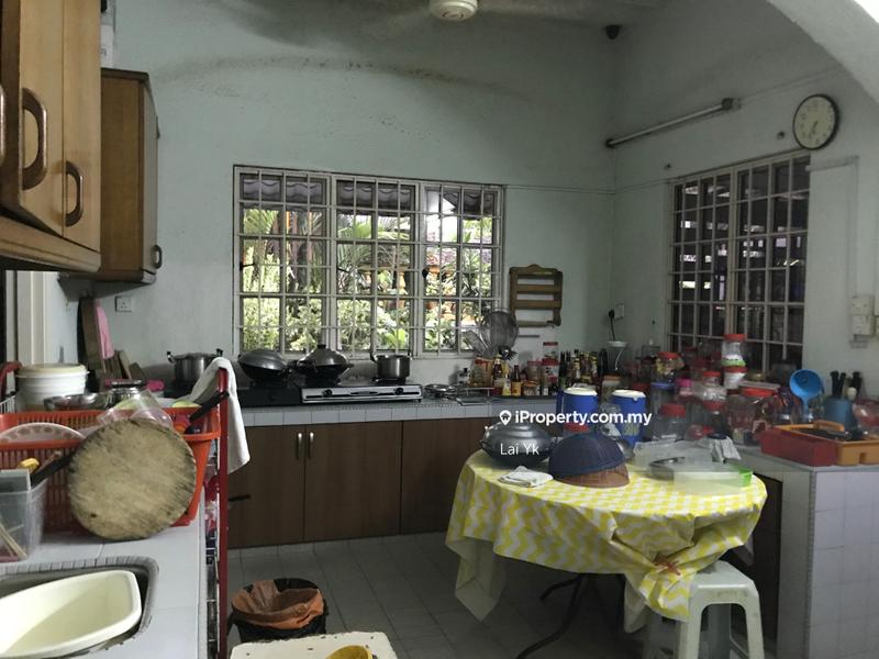 Bungalow House for Sale in Subang Jaya, Selangor by Lai Yk - iProperty.com.my
