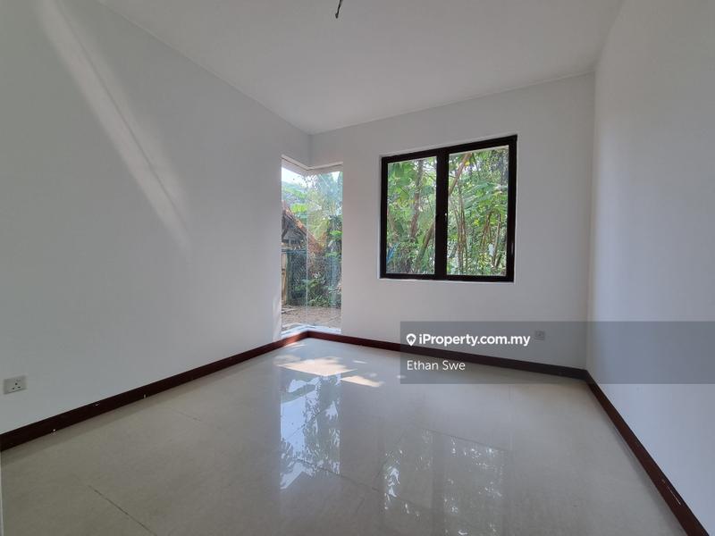 Bungalow House for Sale in Bukit Rahman Putra, Sungai Buloh by Ethan Swe - iProperty.com.my