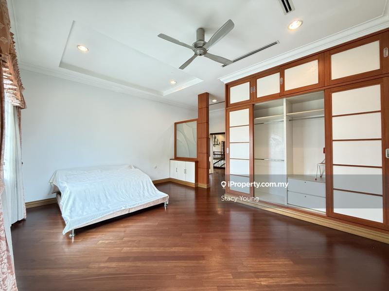 Bungalow House for Sale in Country Heights, Kajang by Stacy Young - iProperty.com.my