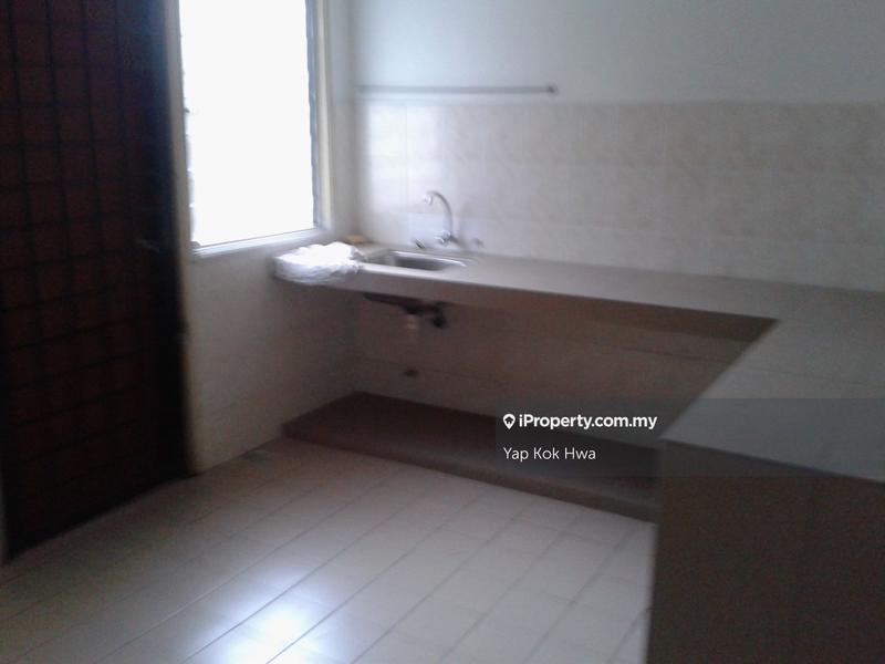 Rumah Berangkai 2 Tingkat untuk Dijual di Taman Puncak Jalil, Seri Kembangan oleh Yap Kok Hwa - iProperty.com.my