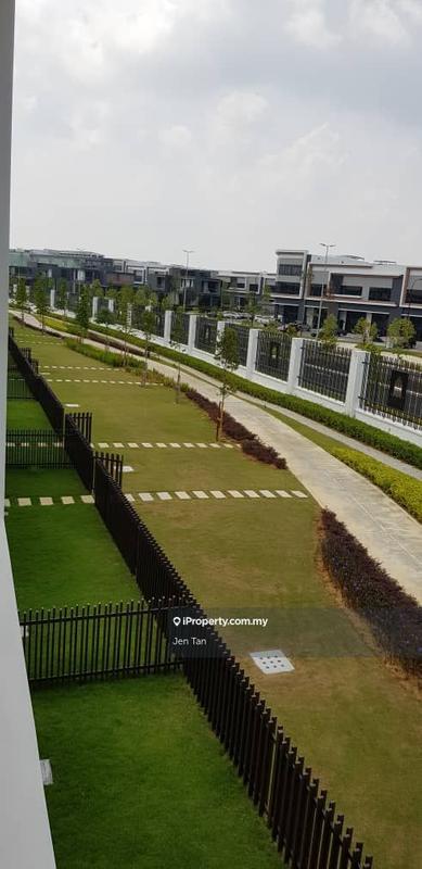 Rumah Berkembar untuk Dijual di Eco Sanctuary, Telok Panglima Garang oleh Jen Tan - iProperty.com.my