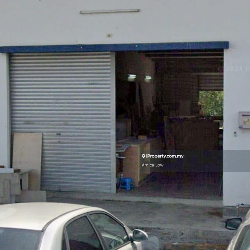 Kilang Teres untuk Dijual di Taman Putra Permai, Seri Kembangan oleh Arnica Low - iProperty.com.my