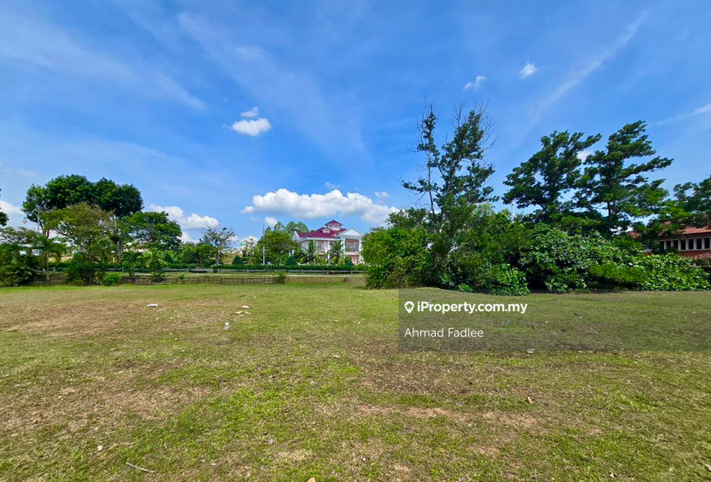 Banglo Tanah untuk Dijual di Presint 11, Presint 11 oleh Ahmad Fadlee - iProperty.com.my