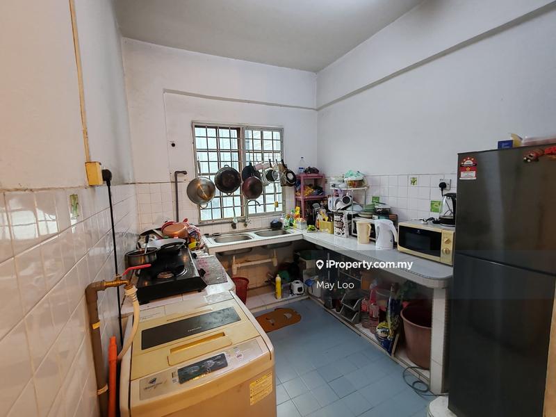 For Sale - Kenari Court